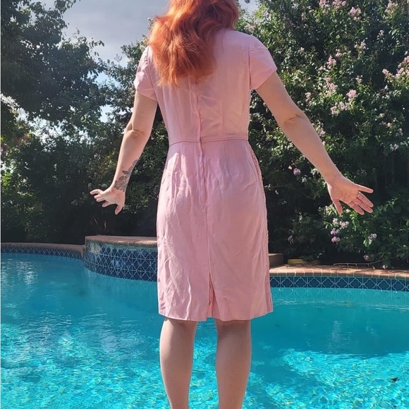 Retro Barbie Pink Linen and Lace wiggle dress - Picture 2 of 3